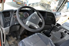东风商用车 天龙重卡 220马力 6X2 9.7米厢式载货车(DFC5203XXYA2)