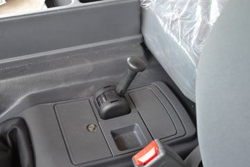 �������� ����M5�ؿ� 280���� 8X4 8.2����ʽ�ػ���(LZ5311JSQQELA)ͼƬ