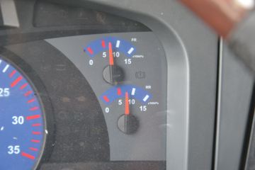 �������� ����M5�ؿ� 280���� 8X4 8.2����ʽ�ػ���(LZ5311JSQQELA)ͼƬ