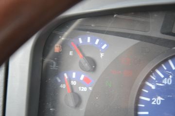 �������� ����M5�ؿ� 280���� 8X4 8.2����ʽ�ػ���(LZ5311JSQQELA)ͼƬ