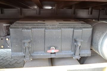 �������� ����M5�ؿ� 280���� 8X4 8.2����ʽ�ػ���(LZ5311JSQQELA)ͼƬ