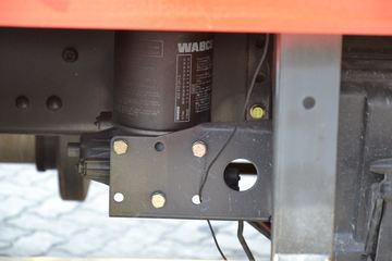 �������� ����M5�ؿ� 280���� 8X4 8.2����ʽ�ػ���(LZ5311JSQQELA)ͼƬ