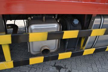 �������� ����M5�ؿ� 280���� 8X4 8.2����ʽ�ػ���(LZ5311JSQQELA)ͼƬ