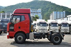 一汽解放 J6M重卡 320马力 4X2牵引车(CA4180P63K2E4)