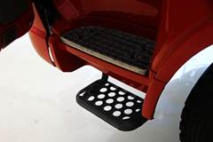 东风商用车 天锦中卡 160马力 4X2 6.2米载货车(底盘)(DFL5160XXYBX2A)