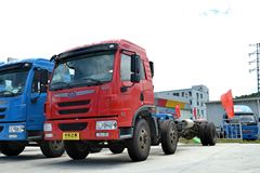 青岛解放 龙V中卡 220马力 6X2 7.7米仓栅式载货车