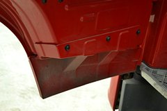 青岛解放 龙V中卡 220马力 6X2 9.5米排半厢式载货车(CA5250XXYPK2L7T3E4A80-3)