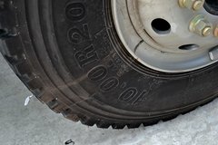 青岛解放 龙V中卡 220马力 6X2 9.5米排半厢式载货车(CA5250XXYPK2L7T3E4A80-3)