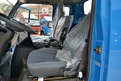 东风 多利卡D6 115马力 3300轴距排半轻卡底盘(DFA1040LJ11D2) 东风 多利卡D6 115马力 3300轴距排半轻卡底盘(DFA1040LJ11D2)