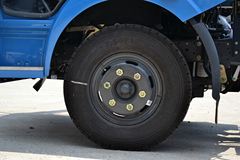 东风 多利卡D6 115马力 3300轴距排半轻卡底盘(DFA1040LJ11D2) 东风 多利卡D6 115马力 3300轴距排半轻卡底盘(DFA1040LJ11D2)