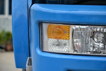���� ������D8 124���� 4X2 6.2�׵����ػ�������ͼƬ