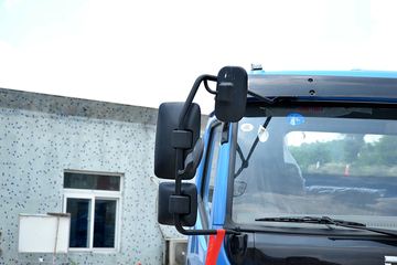 ���� ������D8 124���� 4X2 6.2�׵����ػ�������ͼƬ