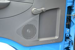 东风 多利卡D8 124马力 4X2 6.2米单排载货车底盘(DFA1120SJ11D5)