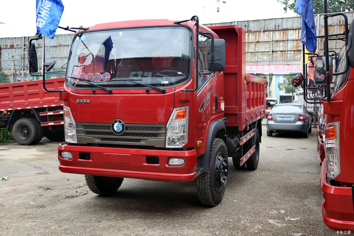 重汽王牌 7系 122马力 4X2 3.8米自卸车
