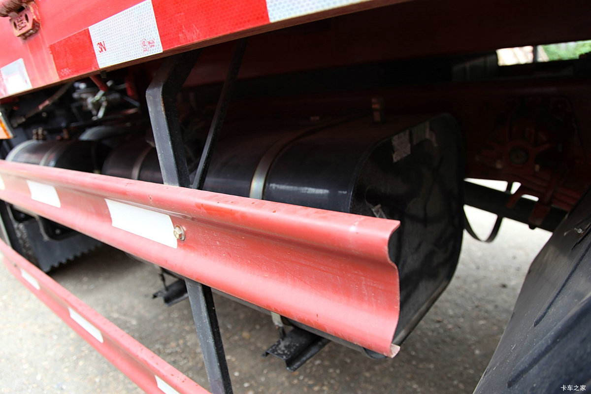  7ϵ 122 4X2 3.8ж(CDW3040A1B3)                                                