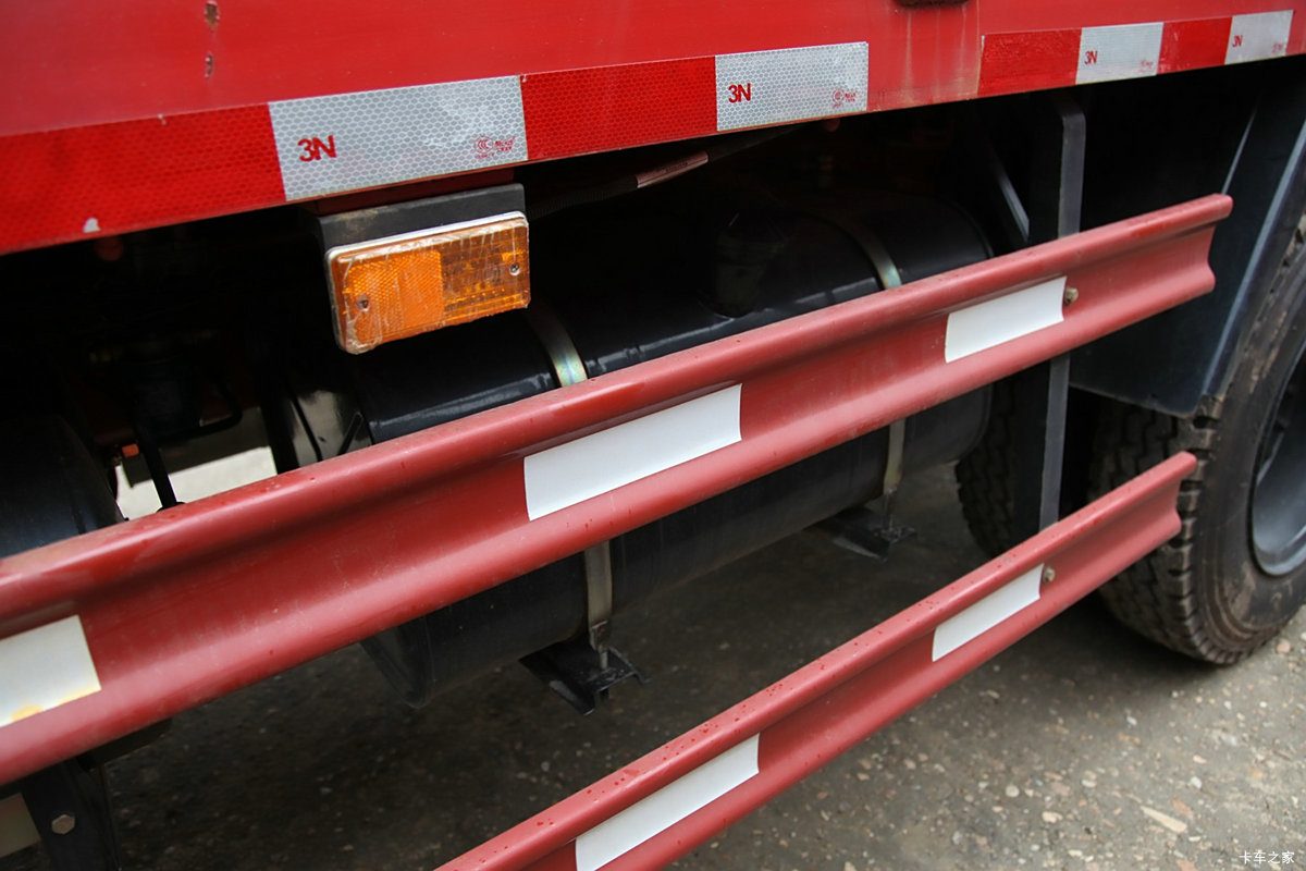  7ϵ 122 4X2 3.8ж(CDW3040A1B3)                                                