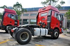 一汽解放 J6M重卡 2013款 350马力 4X2 牵引车(CA4180P63K2AE4)