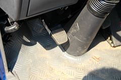 江淮 骏铃E5 120马力 4.18米单排栏板轻卡(HFC1045P92K3C2)