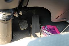 江淮 骏铃E5 120马力 4.18米单排栏板轻卡(HFC1045P92K3C2)