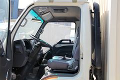 江淮 骏铃W380 124马力 5.2米单排厢式轻卡(HFC5056XXYP91K2C5)