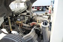 江淮 骏铃W380 124马力 5.2米单排厢式轻卡(HFC5056XXYP91K2C5)