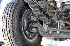 江淮 骏铃W380 124马力 5.2米单排厢式轻卡(HFC5056XXYP91K2C5)