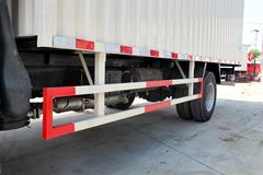 江淮 骏铃W380 124马力 5.2米单排厢式轻卡(HFC5056XXYP91K2C5)