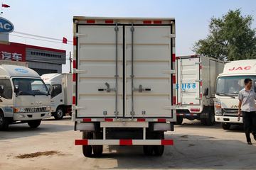 骏铃K&nbsp;载货车外观                                                图片