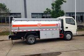 东风福瑞卡底盘&nbsp;油罐车外观图片