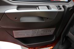 东风柳汽 乘龙M7重卡 400马力 6X4牵引车(玉柴)(LZ4251QDCA)