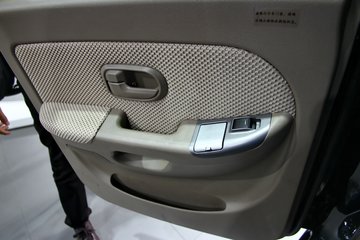 ���� ���� �³�ֵ�� �ӳ����ʿ� 2.8L���� ˫��Ƥ��ͼƬ