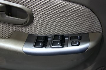 ���� ���� �³�ֵ�� �ӳ����ʿ� 2.8L���� ˫��Ƥ��ͼƬ