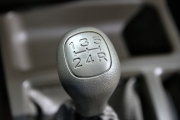 ���� ���� �³�ֵ�� �ӳ����ʿ� 2.8L���� ˫��Ƥ��ͼƬ