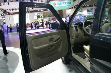 ���� ���� �³�ֵ�� �ӳ����ʿ� 2.8L���� ˫��Ƥ��ͼƬ