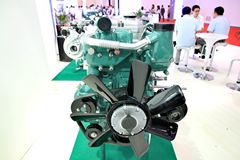 锡柴CA4DLDZ-13E4R 130马力 4.4L 国四 柴油发动机