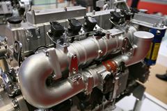 玉柴YC6G260N-50 260马力 7.8L 国五 天然气发动机