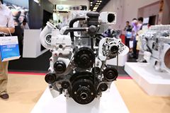 潍柴WP12.400E40 400马力 12L 国四 柴油发动机