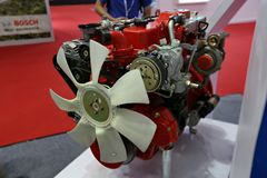 全柴4F1-135C40 135马力 3.86L 国四 柴油发动机