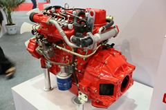 全柴4B2-95C40 95马力 2.55L 国四 柴油发动机