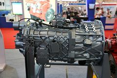 汉马8SDB1851 8挡 手动挡变速箱