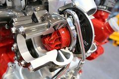 汉马动力CM6D28.410 40 410马力 11.8L 国四 柴油发动机