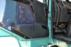 陕汽重卡 德龙F3000 336马力 6X4牵引车(SX4256NT324Z) 陕汽重卡 德龙F3000 336马力 6X4牵引车(SX4256NT324Z)