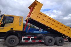 红岩 新金刚重卡 340马力 6X4 5.8米自卸车(CQ3254HTG384A)