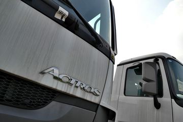 ���� Actros�ؿ� 408���� 8X4�ػ���(�ͺ�4141����)ͼƬ