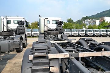 ���� Actros�ؿ� 408���� 8X4�ػ���(�ͺ�4141����)ͼƬ