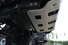 奔驰 Actros重卡 408马力 8X4载货车(型号4141底盘)