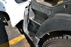 中国重汽 HOWO T5G重卡 280马力 6X4 9.5米载货车(ZZ1257M584GD1)