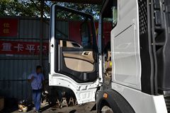 中国重汽 HOWO T5G重卡 280马力 6X4 9.5米载货车(ZZ1257M584GD1)