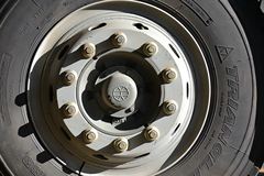 中国重汽 HOWO T5G重卡 280马力 6X4 9.5米载货车(ZZ1257M584GD1)