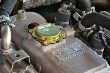   ³ֵ ʿ 2013  2.8L ˫ƤͼƬ